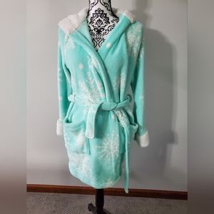 Winter snowflake robe.